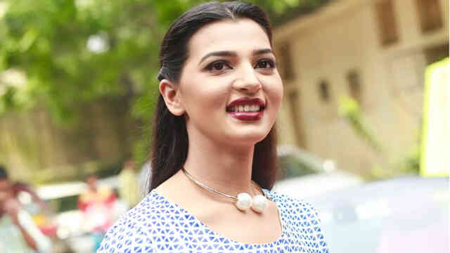 Afiea Nusrat Barsha actress আফিয়া নুসরাত বর্ষা অভিনেত্রী মডেল Afiea Nusrat Barsha actress আফিয়া নুসরাত বর্ষা অভিনেত্রী মডেল MA Jalil businessman actor মো আব্দুল জলিল এমএ জলিল অভিনেতা ব্যবসায়ীAnanta Jalil অনন্ত জলিল অনন্ত-বর্ষা অনন্ত বর্ষা