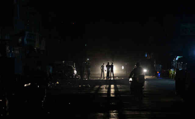nationwide power outage POWER OUTAGAE Blackout Candle POWER OUTAGAE বিদ্যুৎ বিভ্রাট বিদ্যুৎবিহীন গ্রিড ব্যর্থতা অন্ধকার জাতীয় গ্রিড ফ্রিকোয়েন্সি হ্রাস বিদ্যুৎ বিপর্যয় ট্রান্সমিশন লাইন গ্রিড স্টেশন পাওয়ার প্ল্যান্ট ত্রুটি ব্ল্যাকআউট বন্ধ সিস্টেম মোমবাতি মোম বাতি আলো