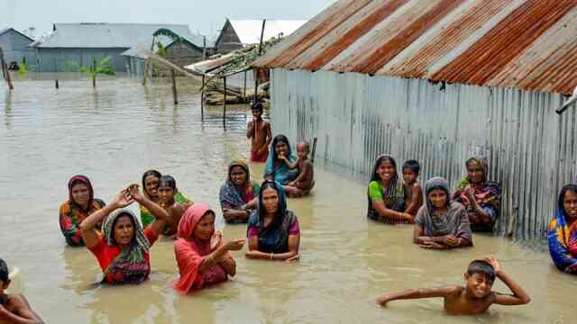waterlogs waterlog প্লাবন Disaster Flood Safety adb Flood Flooding overflow water rain snow coastal storms storm surges dangerous floodwaters floodwater বন্যা কবলিত পানি প্রবাহ প্রবাহিত পানি জোয়ার ভাটা কৃষি জোয়ার-ভাটা দুর্যোগ বন্যা বন্যার্ত