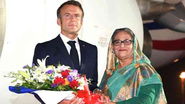 Emmanuel Macron President of France ম্যাক্রোঁ-Macron ম্যাক্রোঁ Macron ইমানুয়েল ম্যাক্রোঁ Emmanuel Macron ফরাসি রাষ্ট্রপতি এমানুয়েল মাক্রোঁ. ফ্রান্সের রাষ্ট্রপতি meco ফ্রান্স hasina Prime Minister Sheikh Hasina Wazed প্রধানমন্ত্রী শেখ হাসিনা Sheikh Hasina Prime Minister Bangladesh প্রধানমন্ত্রী শেখ হাসিনা Cabinet Secretary মন্ত্রিপরিষদ hasina pmhasina mp pm-hasina hasina hasina pm pm pm hasina pm sheikh hasina sheikh-hasina