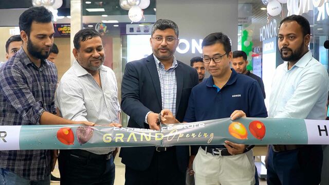 Honor launches two new Brand outlet in Jamuna Future Park ঢাকায় অনারের আরোও নতুন দুটি আউটলেট